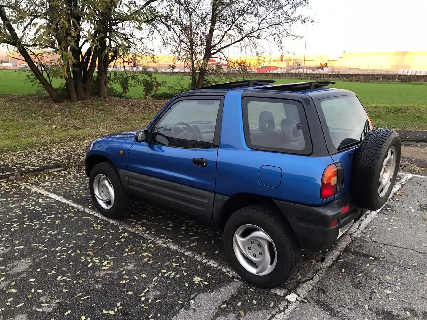 Toyota RAV 4 RAV4 3p 2.0 PARI AL NUOVO DA COLLEZIONE - 2