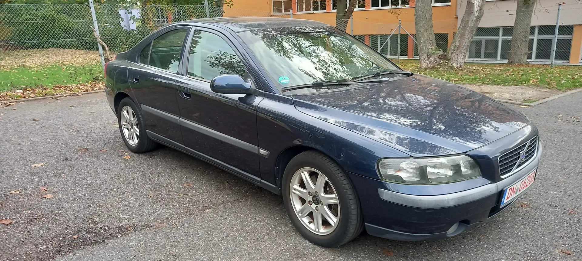 Volvo S60 S60 2.4 Comfort Klima / PDC /TÜV 2027 Blau - 1