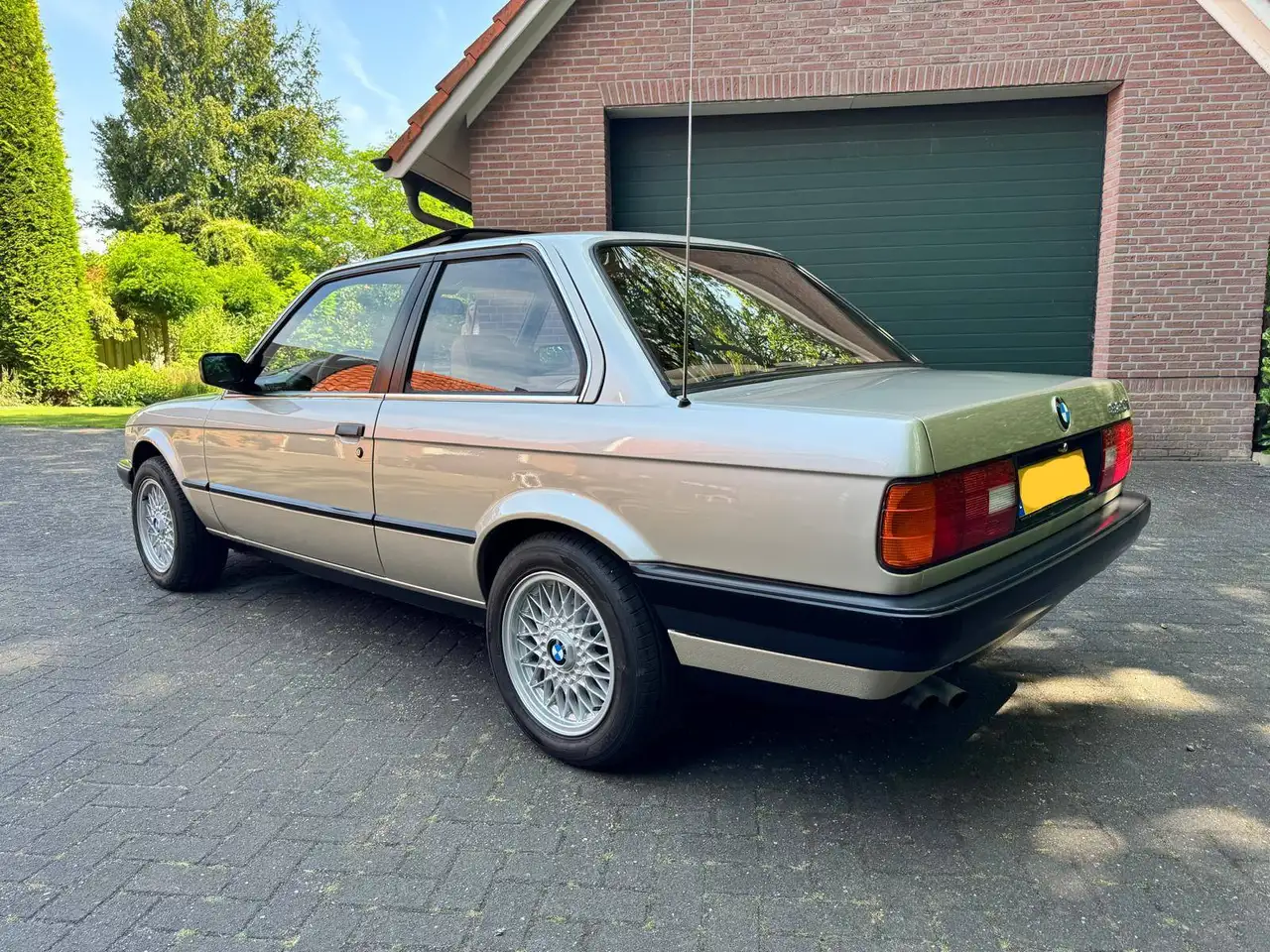 BMW 320 320i, foto 3