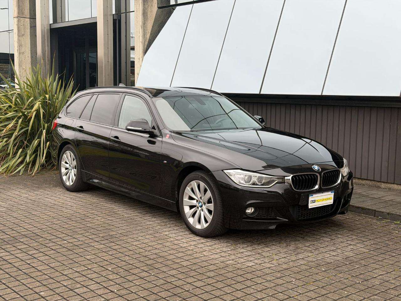 BMW 330 dA xDrive Touring Msport * TETTO * GANCIO *