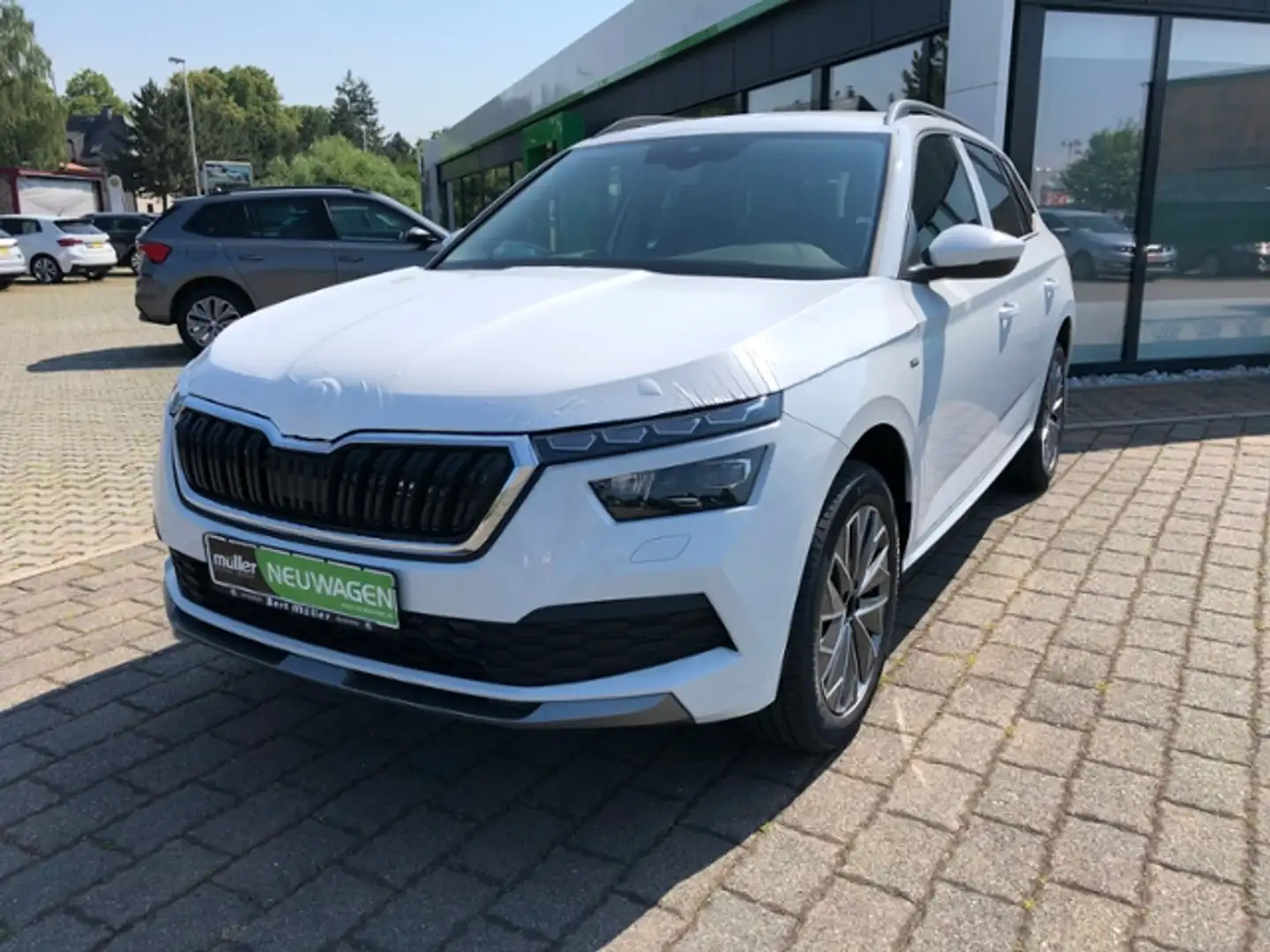 Skoda Kamiq 1.5 TSI Tour LED SmartLink PDC SHZ Bianco - 2