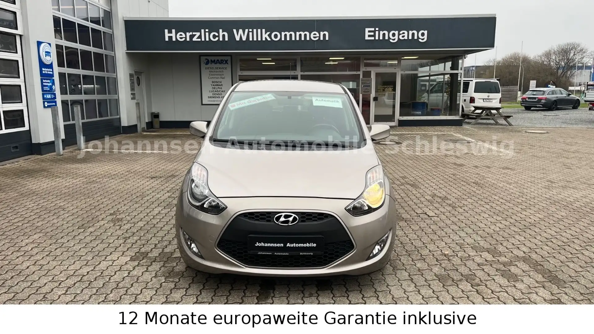 Hyundai iX20 Trend, Automatik,Klima, SV,ZV, AUX,USB Silber - 2