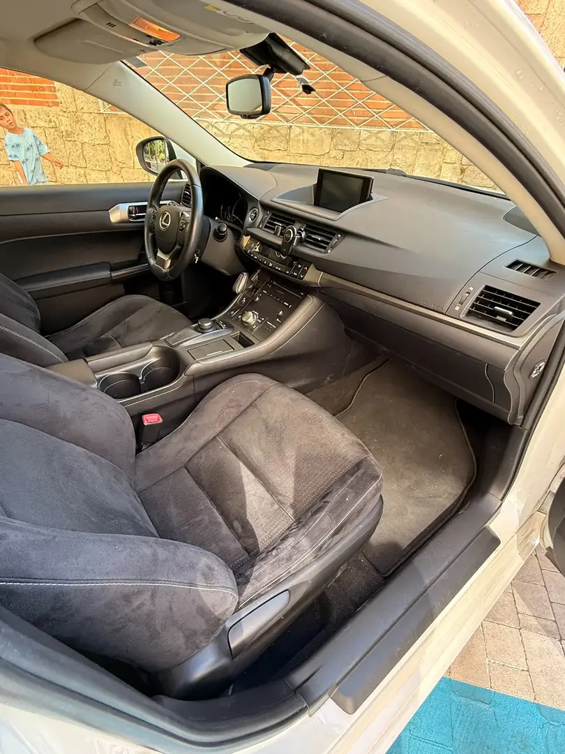 Lexus CT 200h CT 200h Executive+Navibox Executive+Navibox Blanco - 2