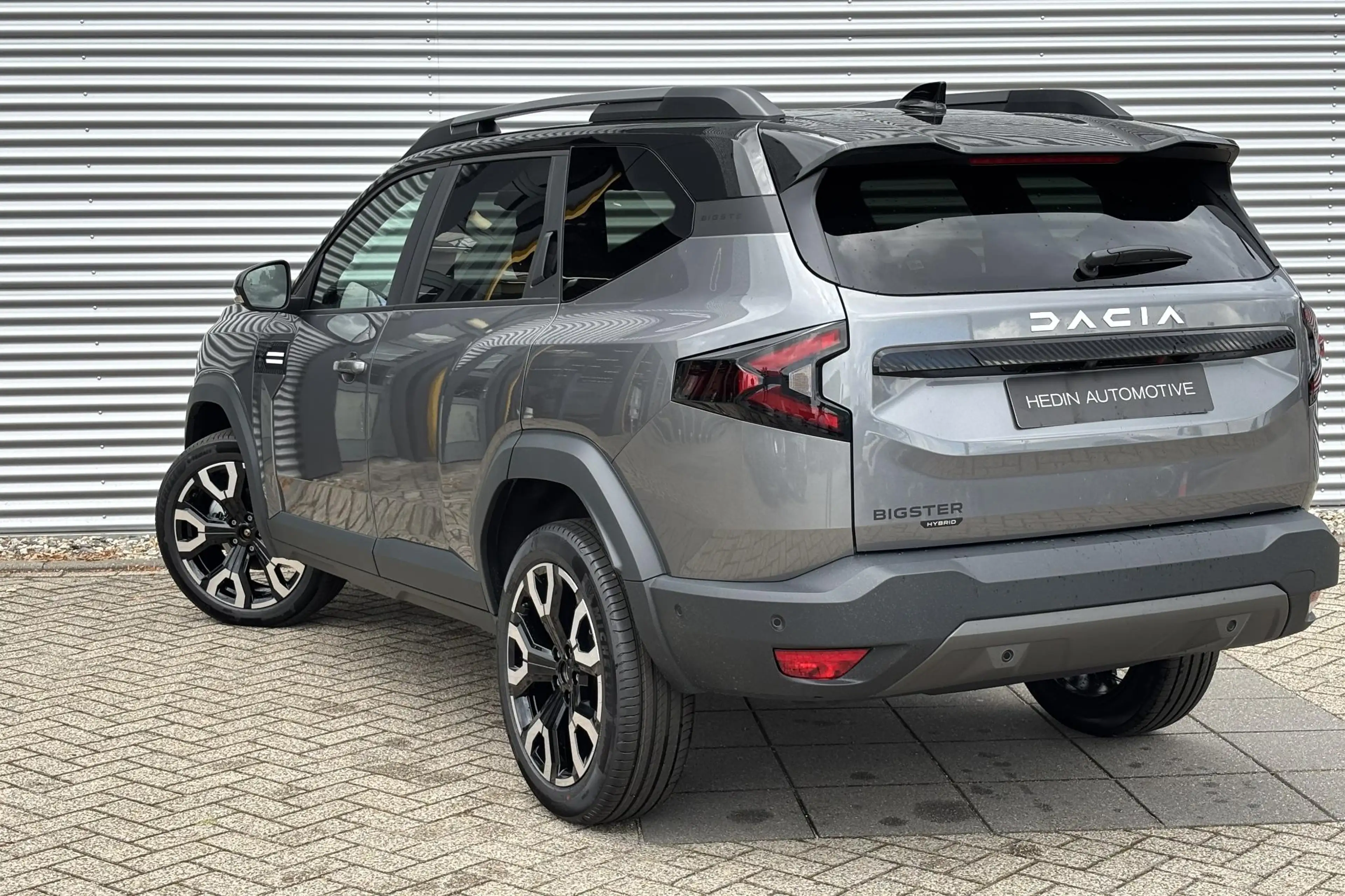 Dacia Bigster 1.8 Hybrid 155 Extreme | rondomzicht camera | voor — photo 7