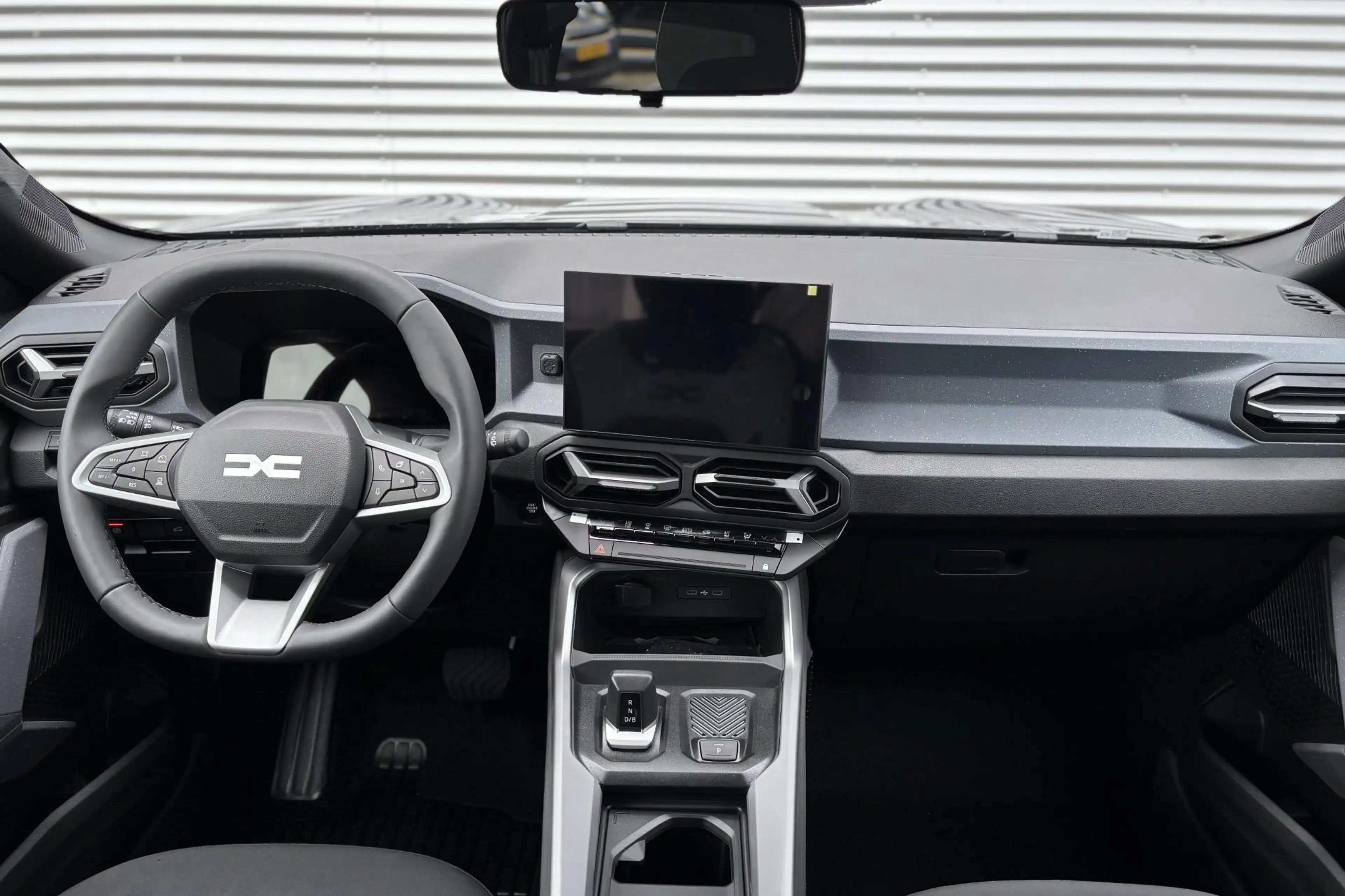 Dacia Bigster 1.8 Hybrid 155 Extreme | rondomzicht camera | voor — photo 5