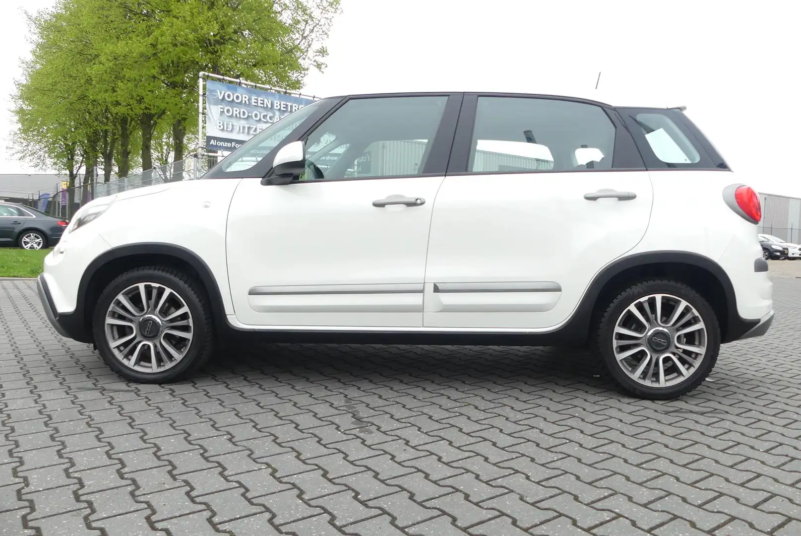 Fiat 500L 1.4 LOUNGE CRUISE CONTROL, AIRCO, CAMERA, APPLE CA Wit - 2