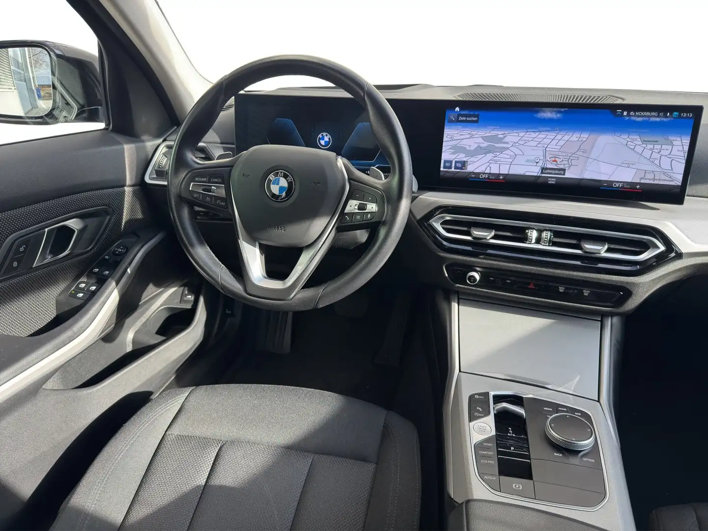 BMW 318 i Touring Noir - 2