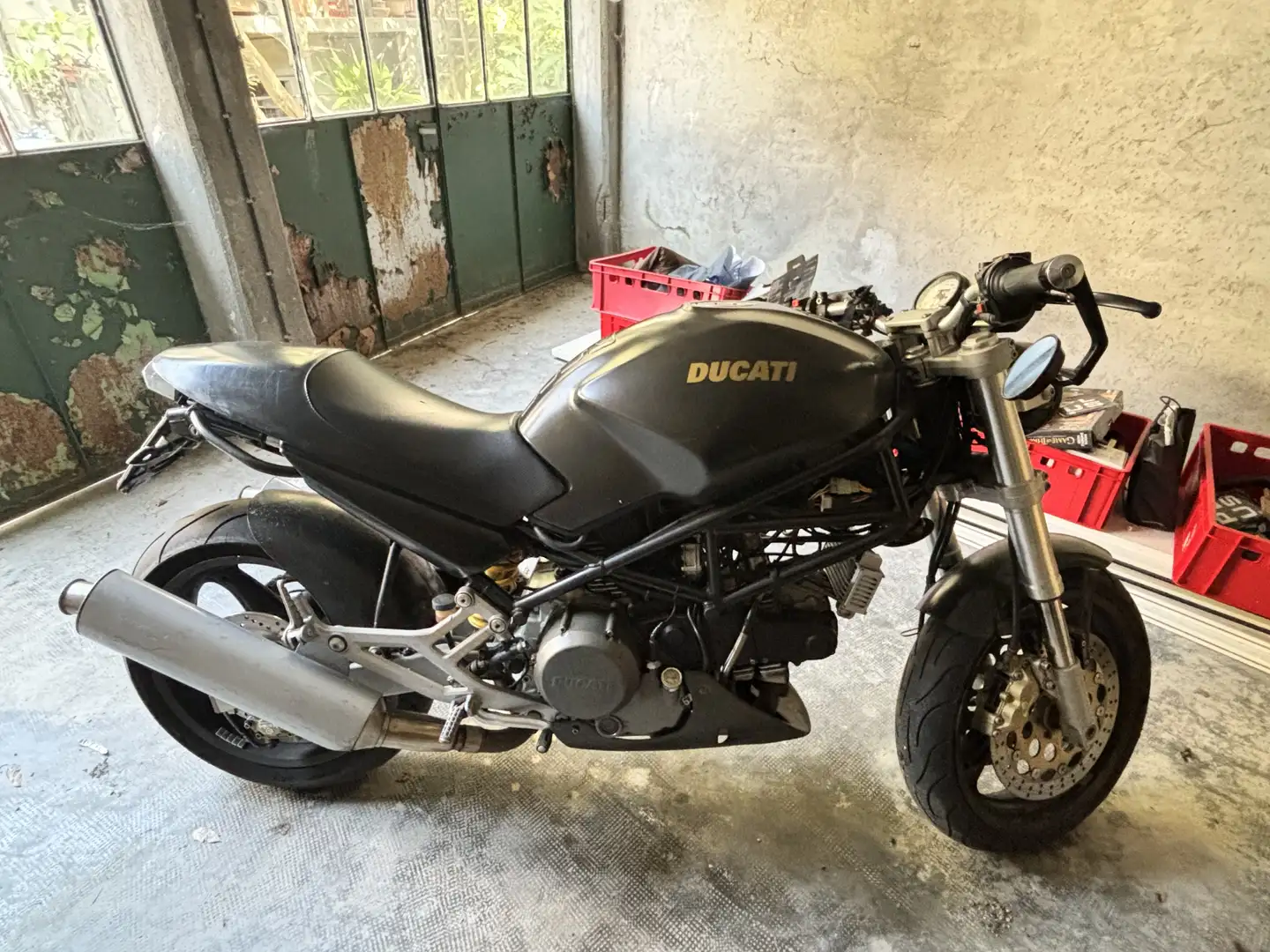 Ducati Monster 750 Dark Black - 1