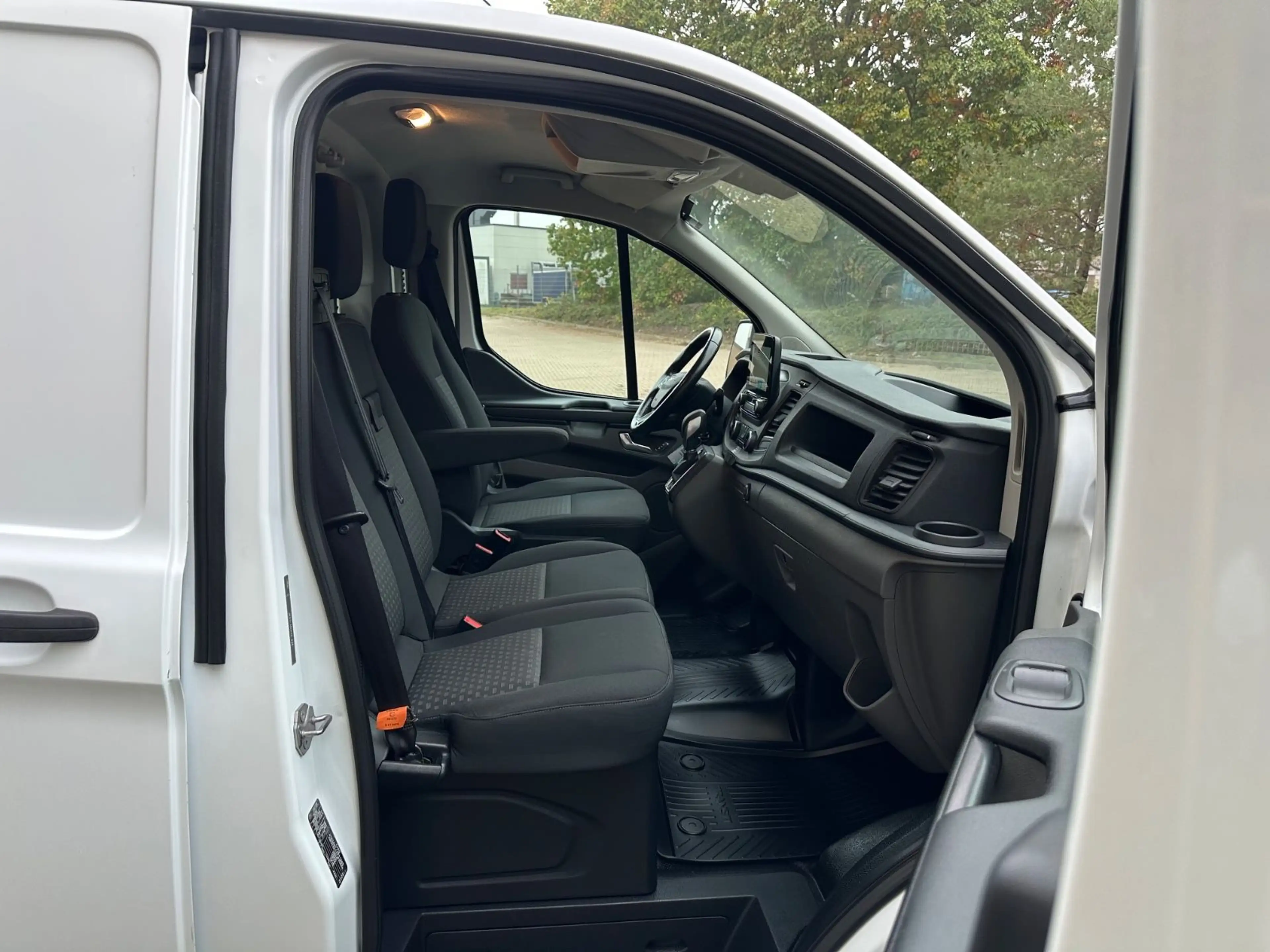Ford Transit Custom 2.0TDCi Kasten 280*Automat*29tkm — photo 8