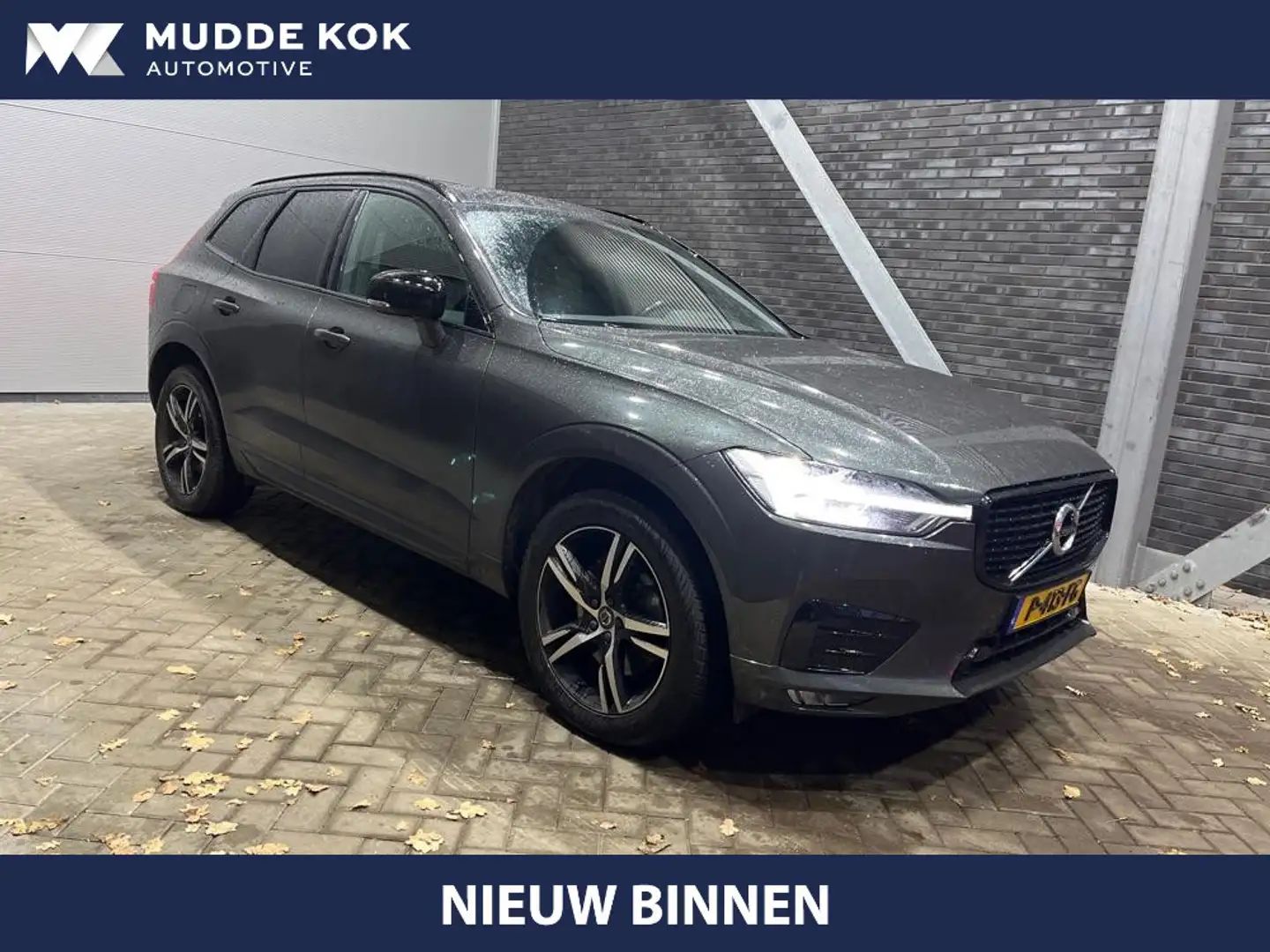 Volvo XC60 B4 R-Design | Panoramadak | ACC | Stoel+Stuurverwa Grijs - 1