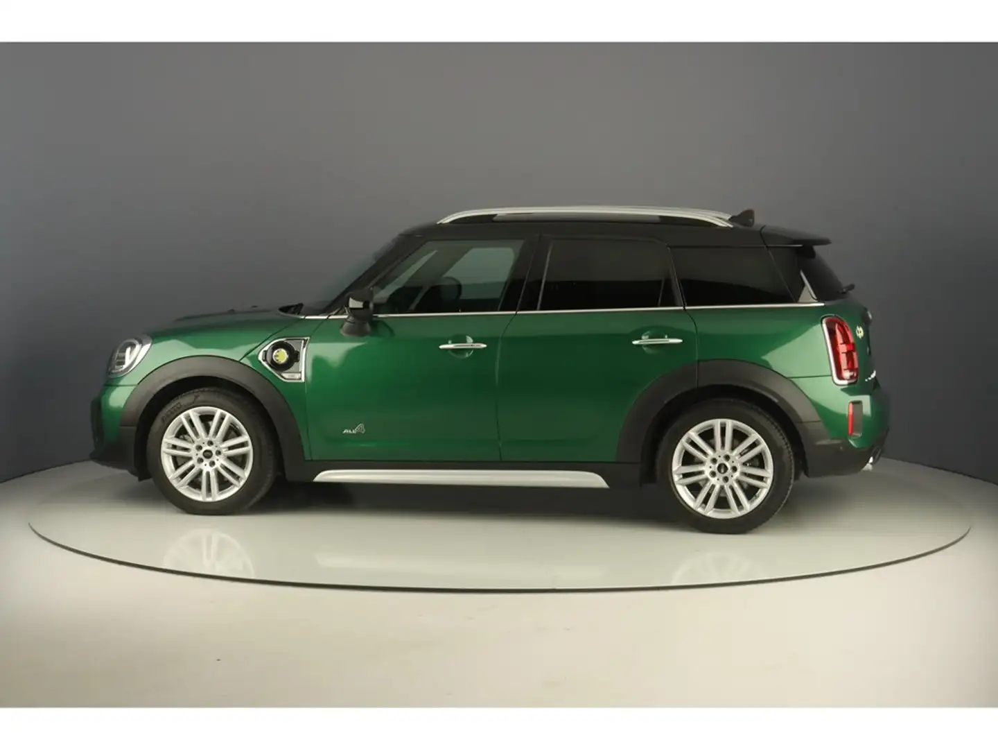 MINI Cooper SE Countryman ALL4 220pk Pack Comfort Verde - 2