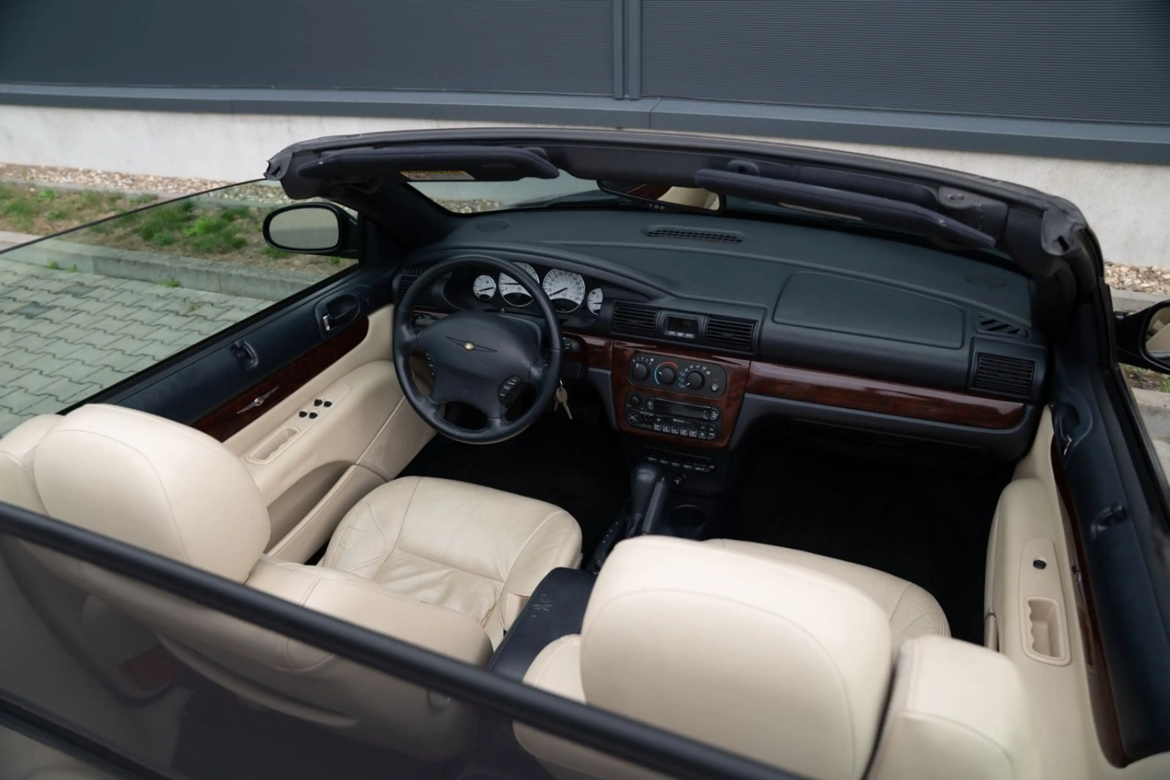 Chrysler Sebring Cabrio 2.7 Limited*BORLA ABGAS*KLIM*SHZ* — photo 13