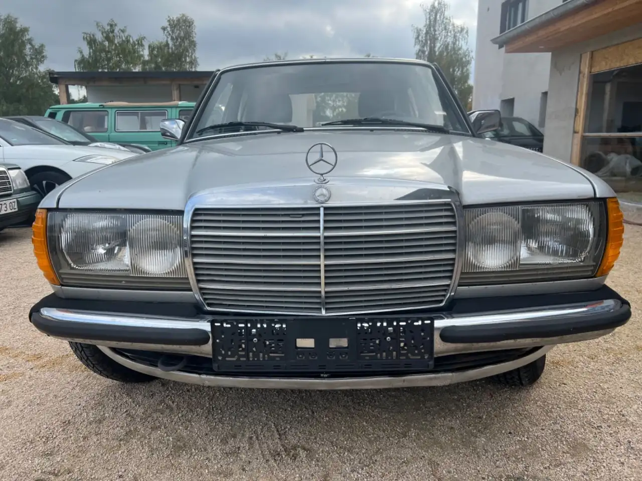 Mercedes-Benz 200 Limousine 123 Automatik 3 Hand TÜV 10/2024, foto 3