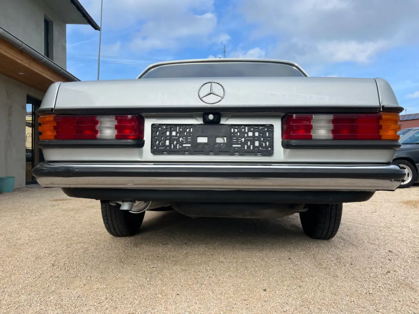 Mercedes-Benz 200 Limousine 123 Automatik 3 Hand TÜV 10/2024 Argent - 1