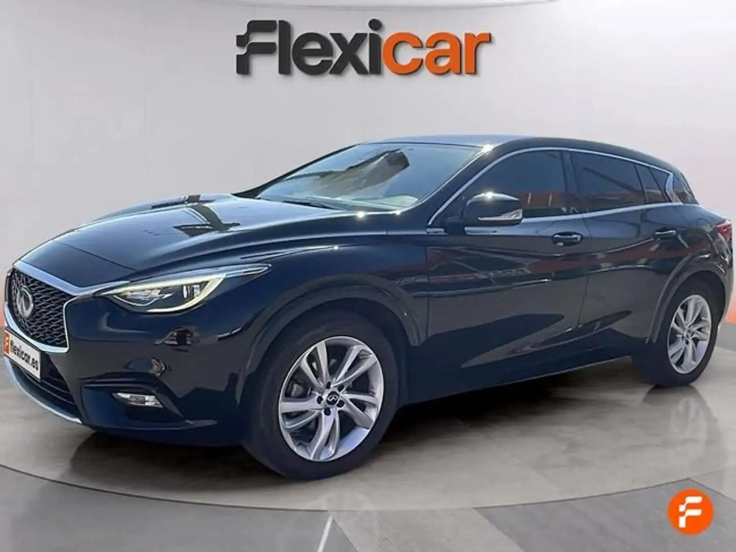 Infiniti Q30 1.6t Premium 122 Negru - 2