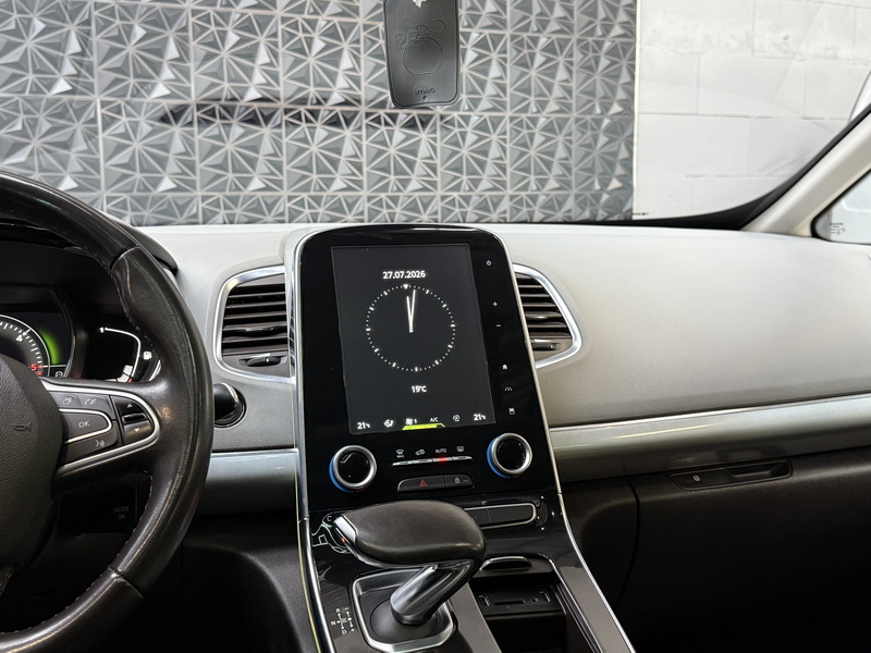 Renault Espace Espace 1.6 dCi Energy Initiale - 7 Places — photo 13
