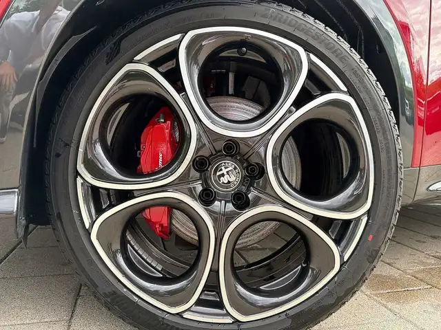 Alfa Romeo Tonale view 9
