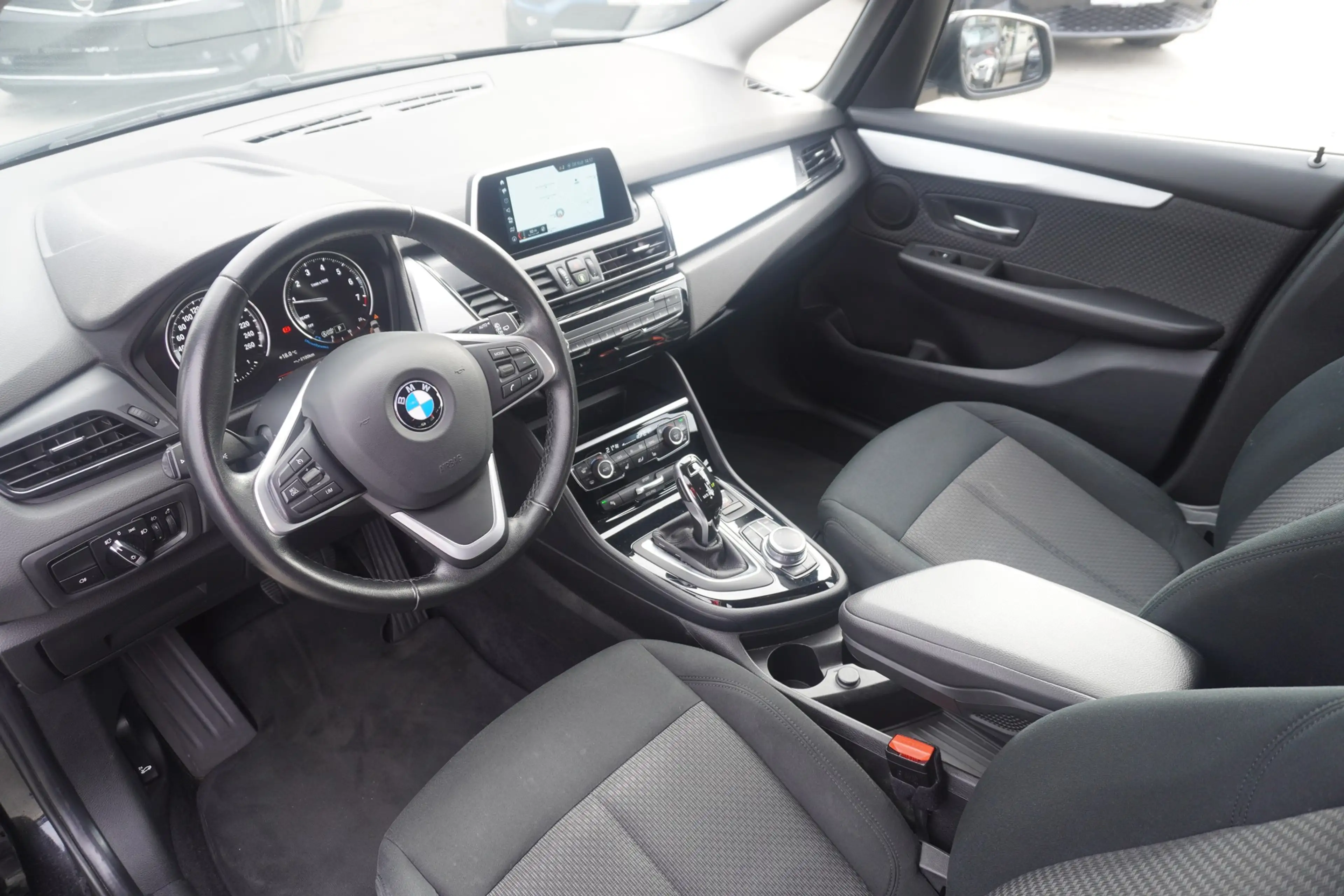 BMW 220 220i Navi Kamera el. Heckklappe Tempomat PDC USB — photo 9