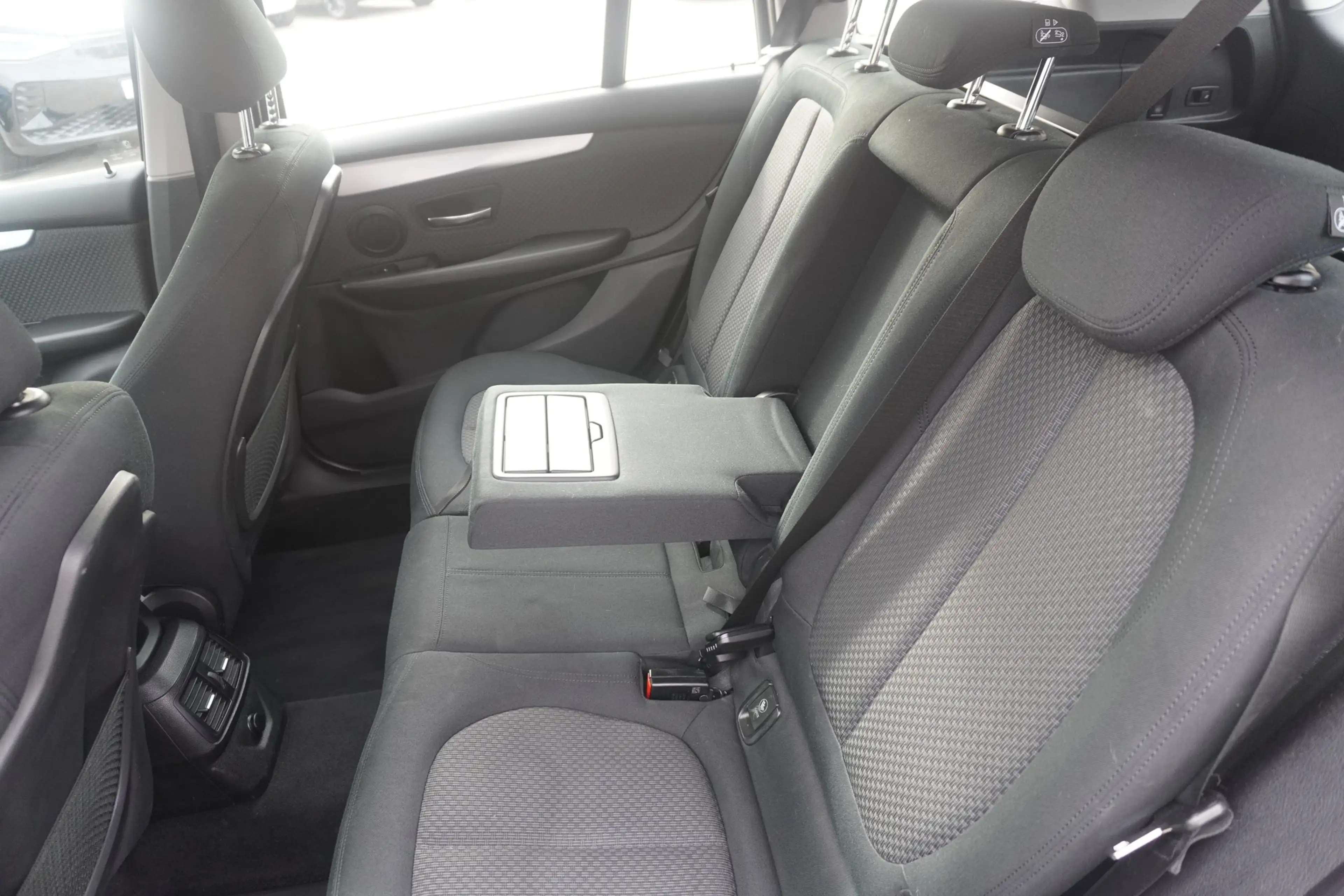 BMW 220 220i Navi Kamera el. Heckklappe Tempomat PDC USB — photo 11