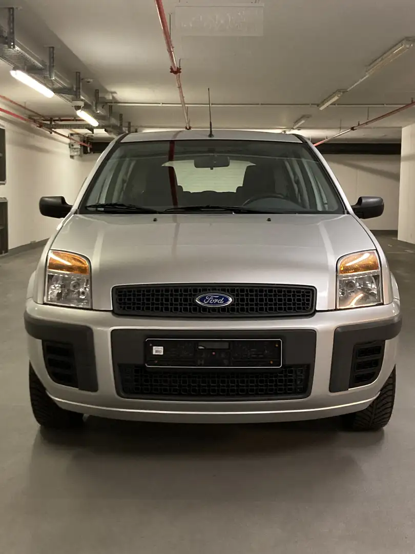 Ford Fusion Style - 2