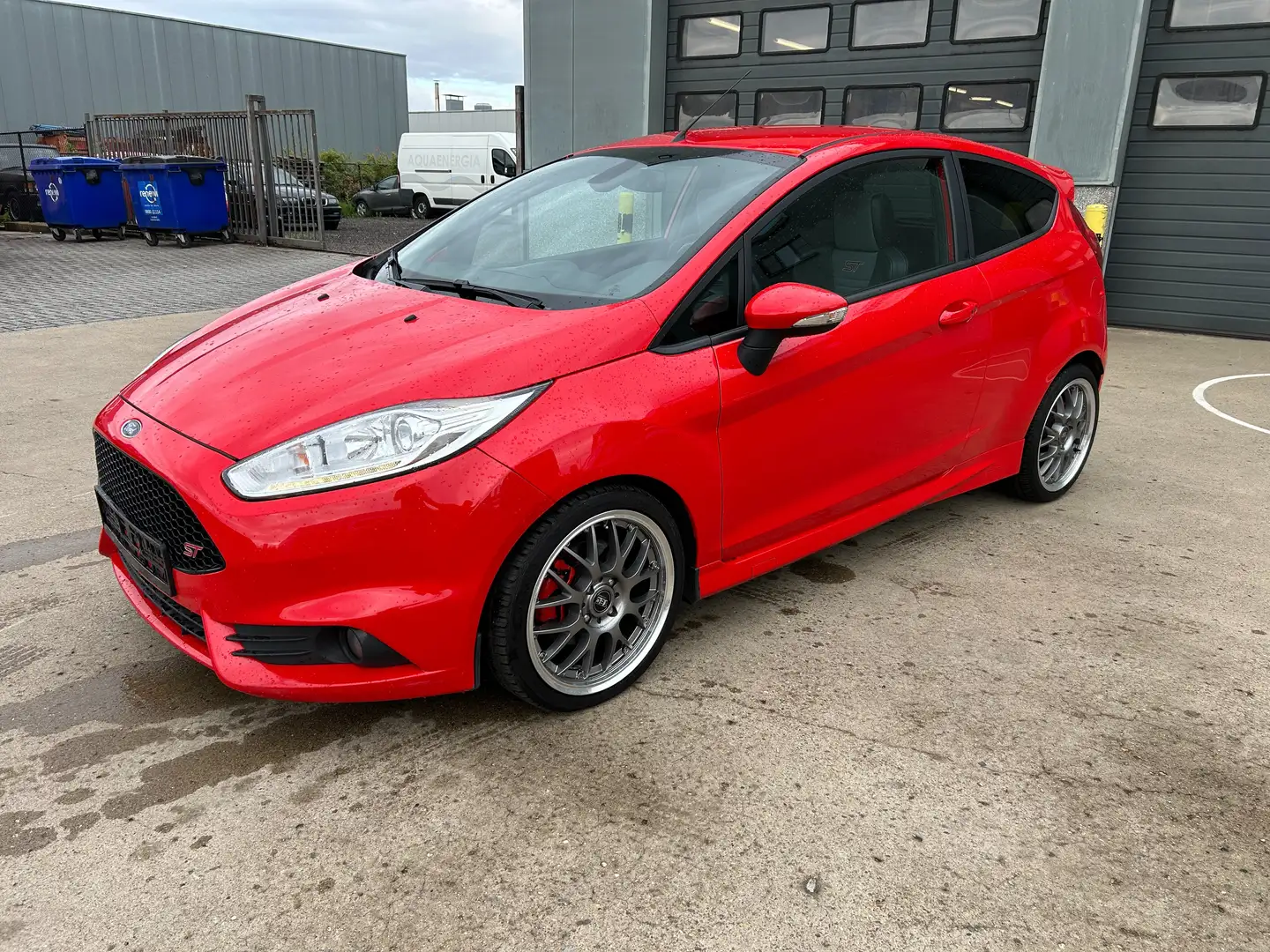 Ford Fiesta st 134 kw rood full extra slechts 78000 kw Rouge - 1