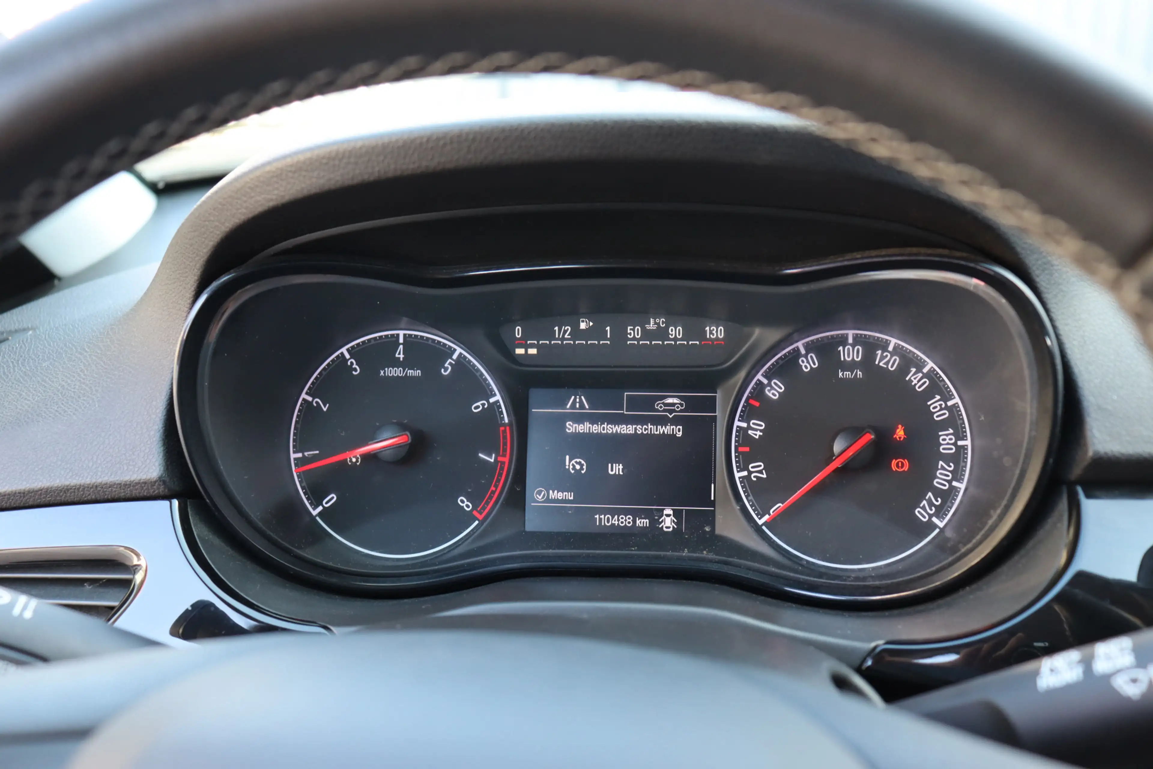 Opel Corsa 1.4 Black Edition O.a: PDC, Trekhaak, DAB, Carplay — photo 13