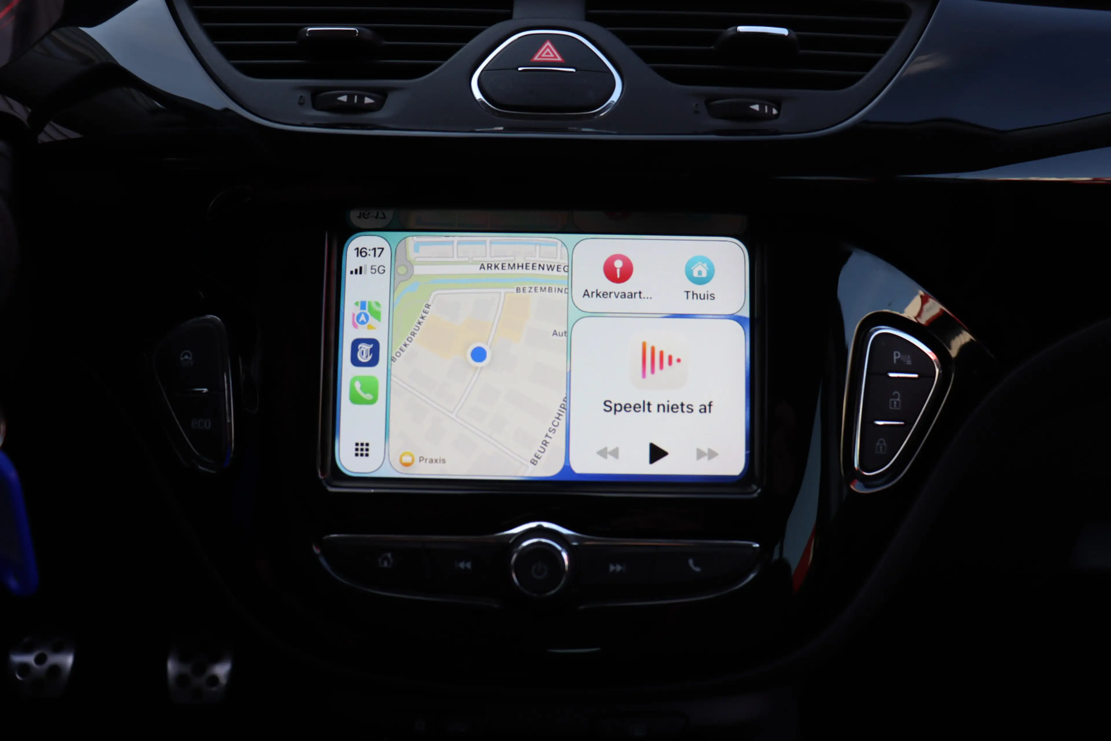Opel Corsa 1.4 Black Edition O.a: PDC, Trekhaak, DAB, Carplay — photo 26