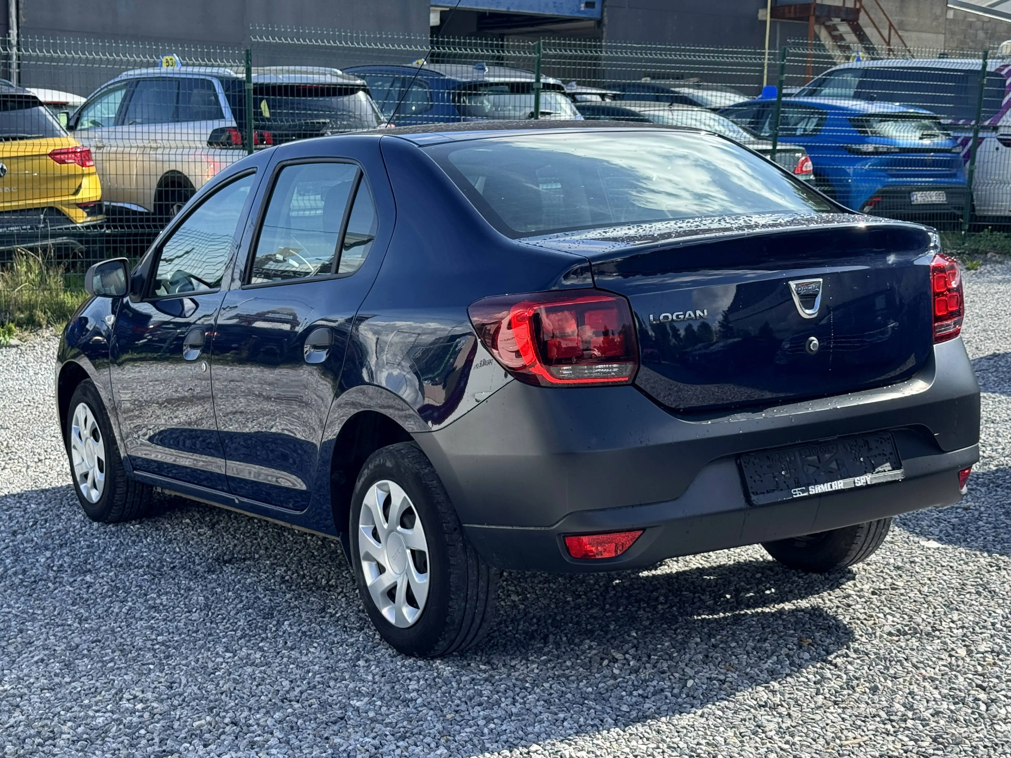 Dacia Logan Logan 1.0i SCe Access (EU6.2) — photo 4
