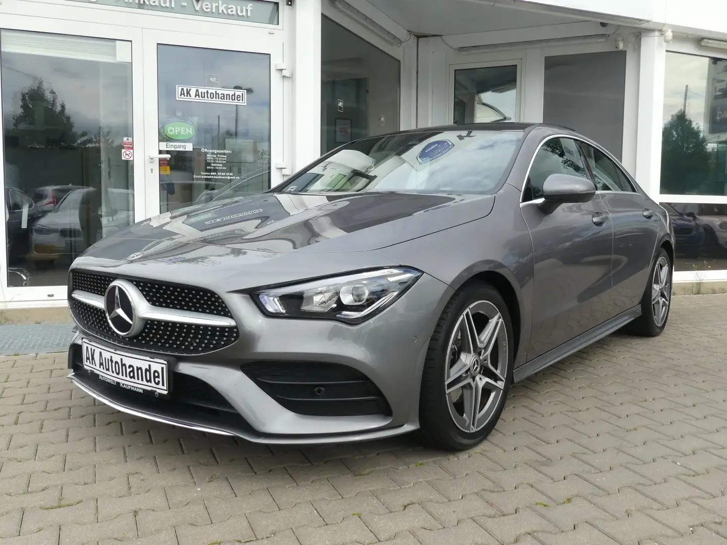 Mercedes-Benz CLA 180 AMG-Line LED Leder Kamera Navi Gris - 1