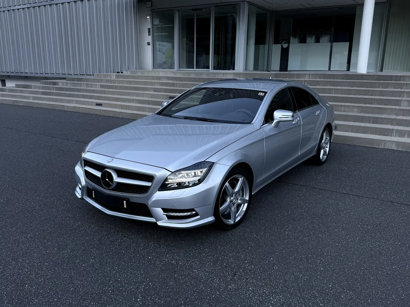 Mercedes-Benz CLS 500 AMG 4MATIC Aut. Coupé Silber - 1