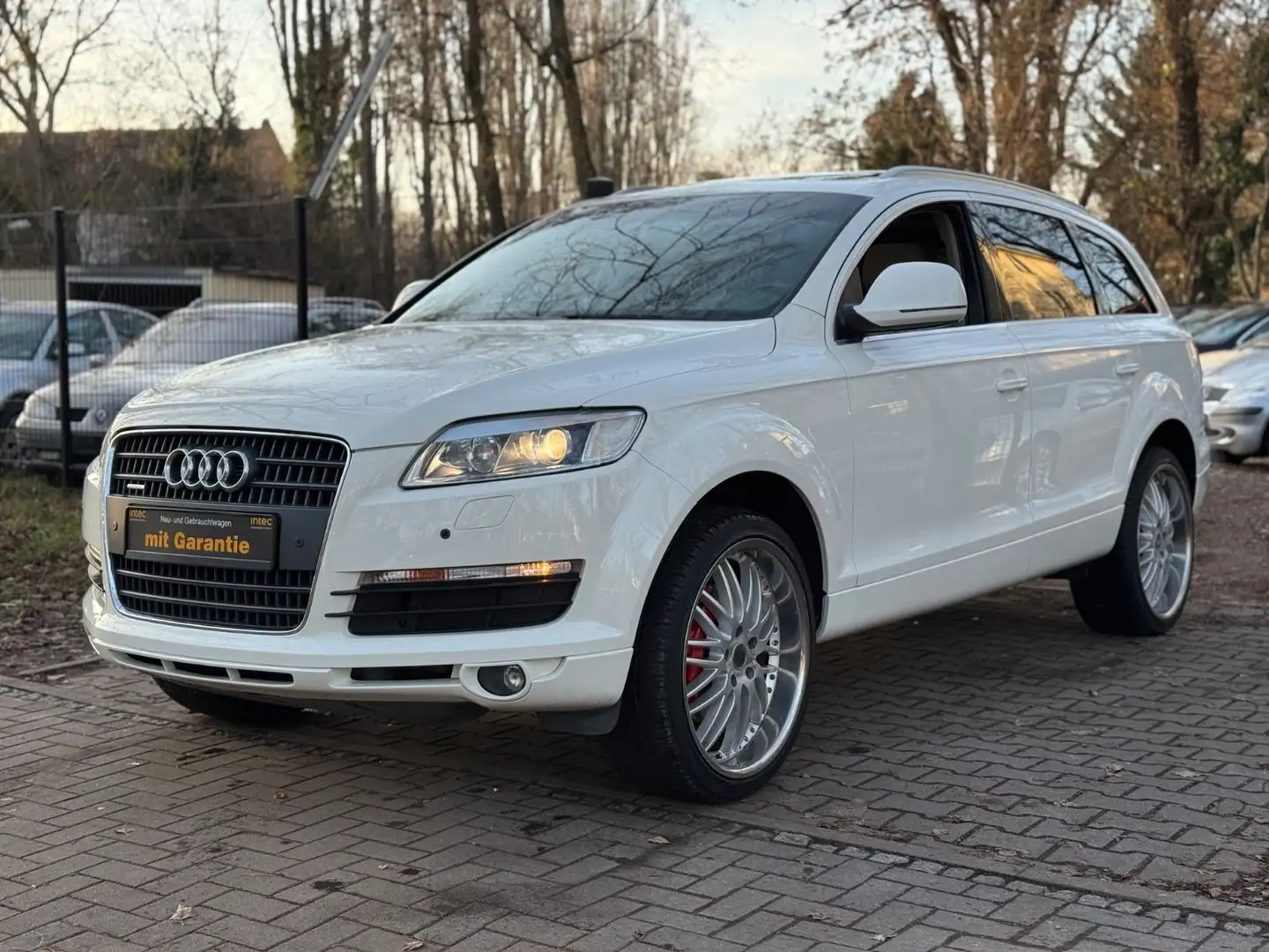 Audi Q7 4.2 FSI quattro 7 Sitzer Panorama Bose Xenon Weiß - 1
