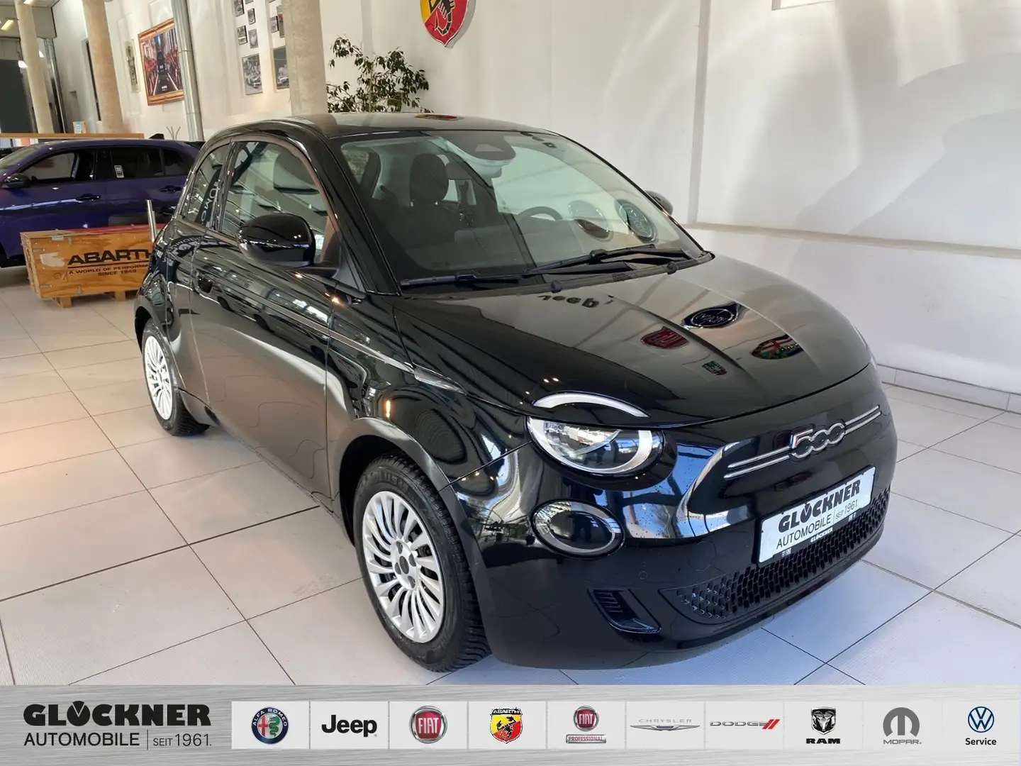 Fiat 500e 3+1 Schwarz - 1