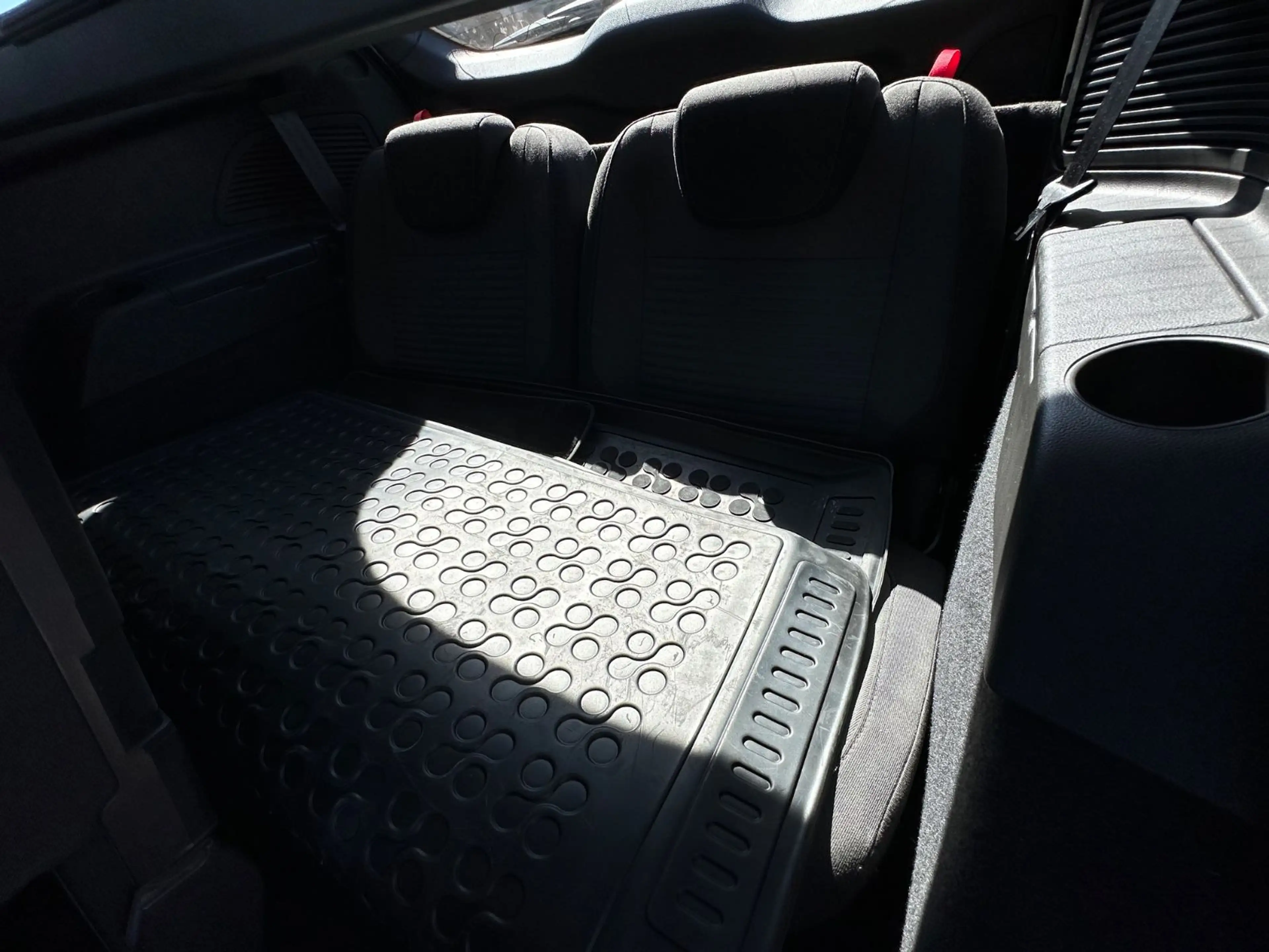 Ford Grand C-Max Titanium 7-Sitzer*Klima*Navi*Temp*Ph — photo 18
