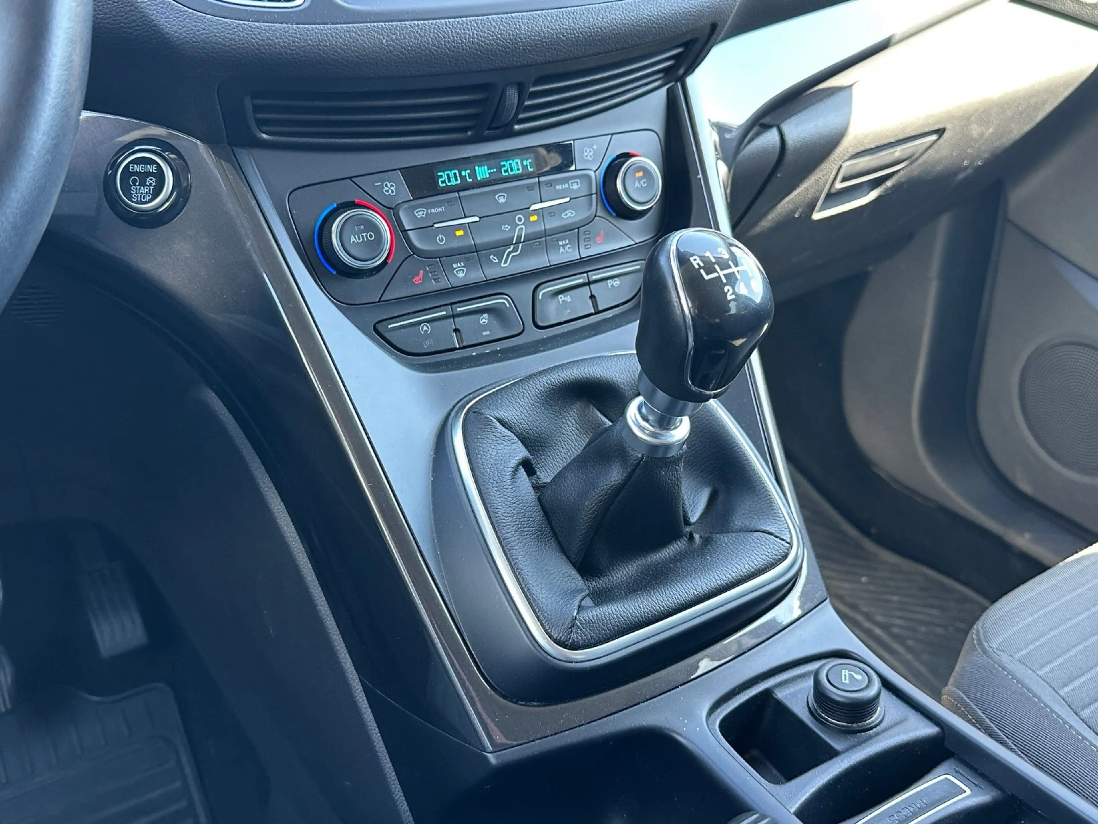 Ford Grand C-Max Titanium 7-Sitzer*Klima*Navi*Temp*Ph — photo 26