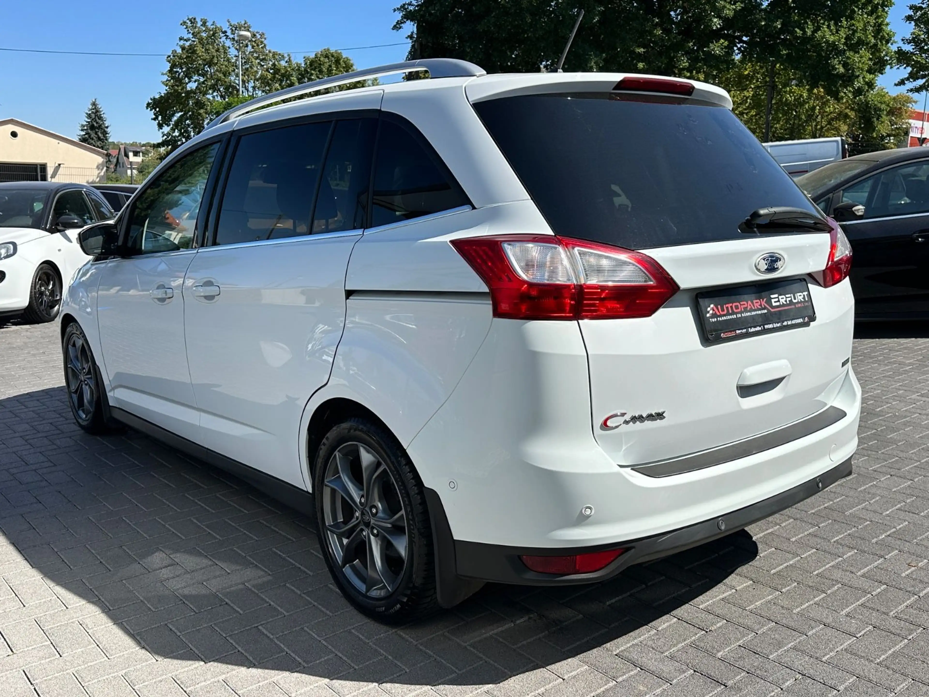 Ford Grand C-Max Titanium 7-Sitzer*Klima*Navi*Temp*Ph — photo 3