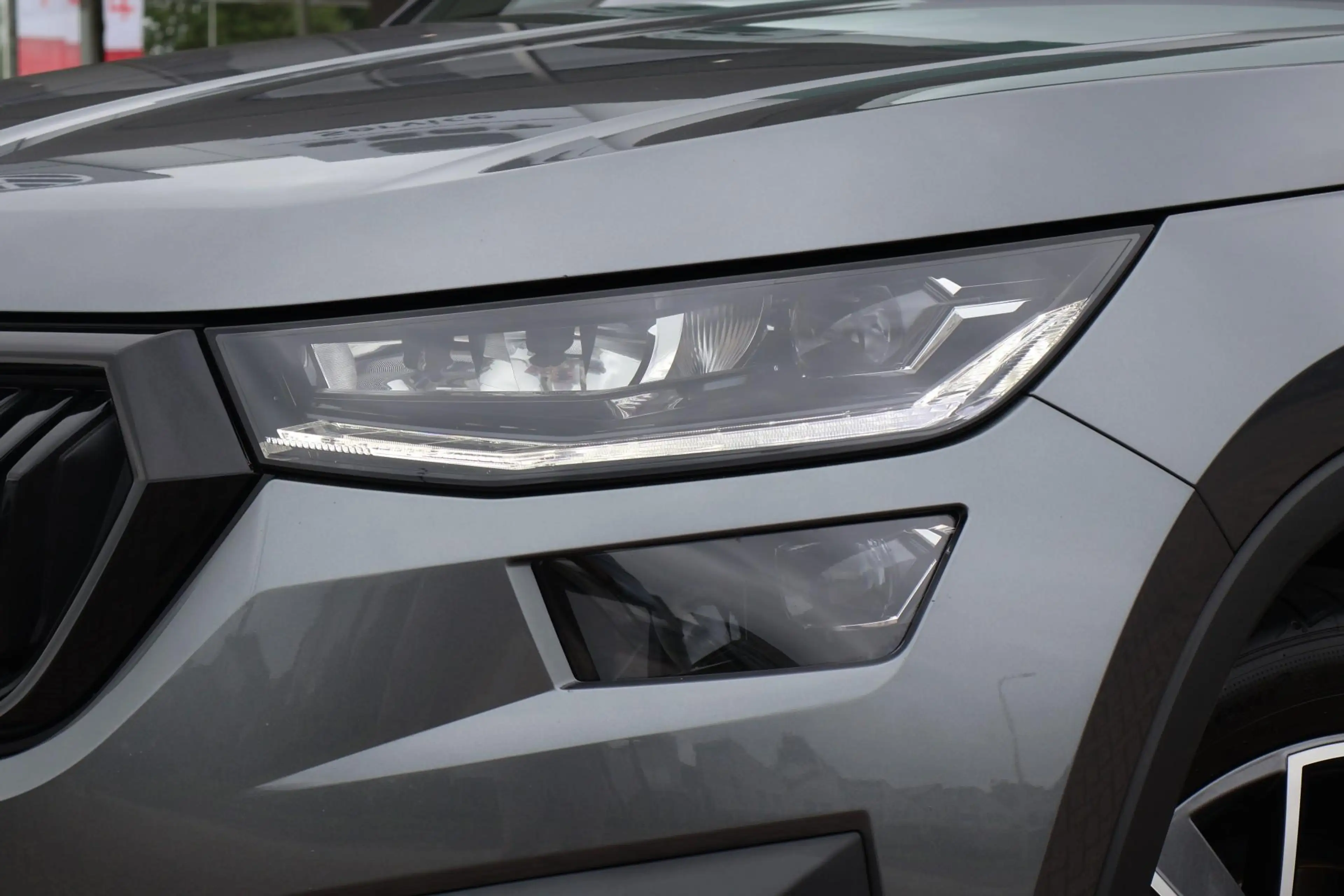 Skoda Kodiaq 1.5 TSI 150pk DSG Sportline Business 7p. | Trekhaa — photo 9