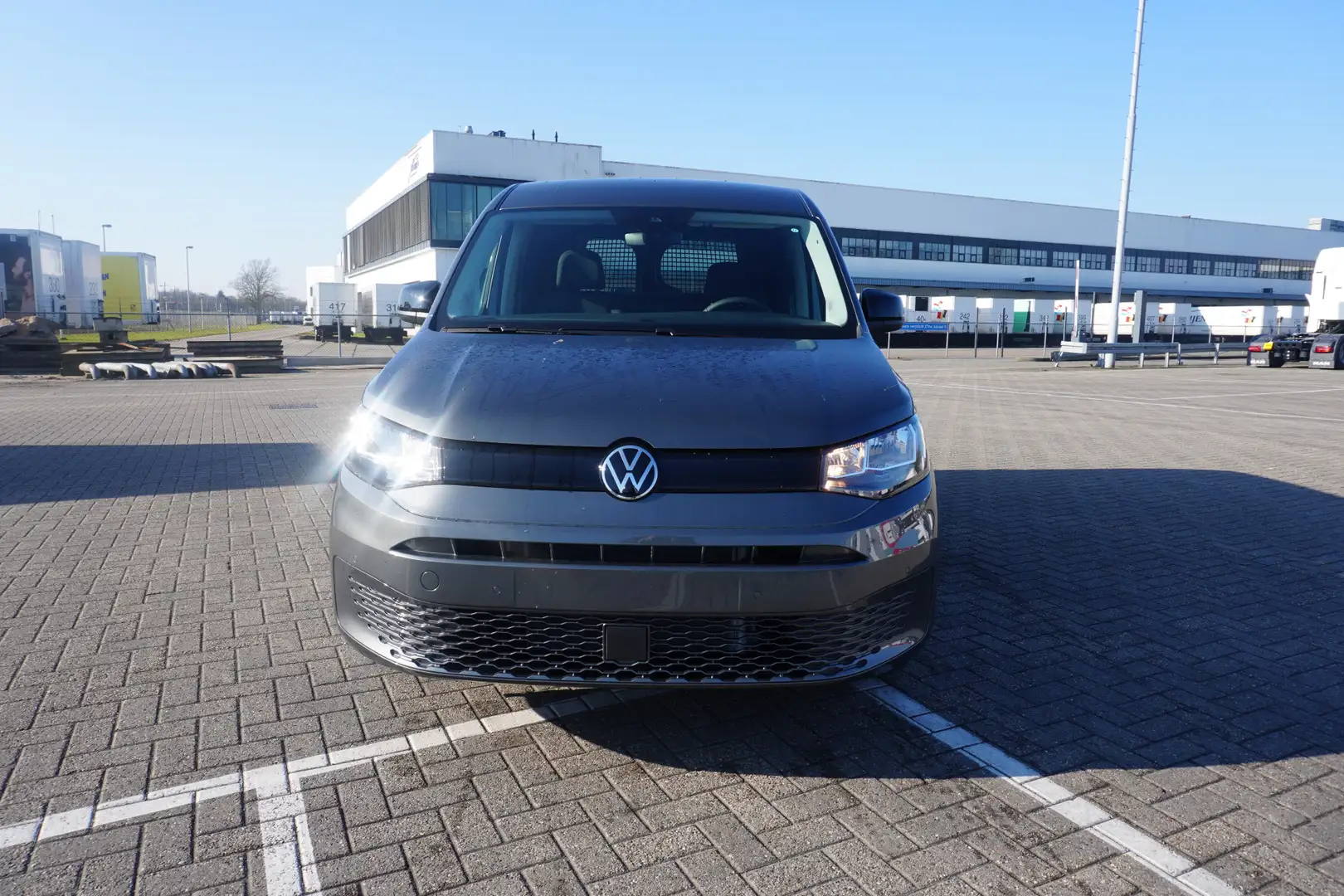 Volkswagen Caddy Cargo 2.0 TDI Style 2.0 TDI 122 PK DSG Style, App Gris - 2