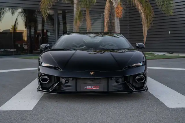 Lamborghini Temerario view 2