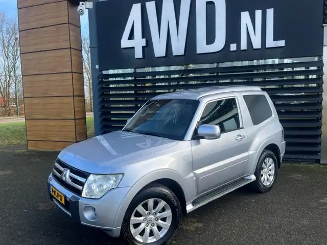 Mitsubishi Pajero 3.2 DI-D AUT 4WD HR VAN / LEDER / CRUISE / 3000 KG