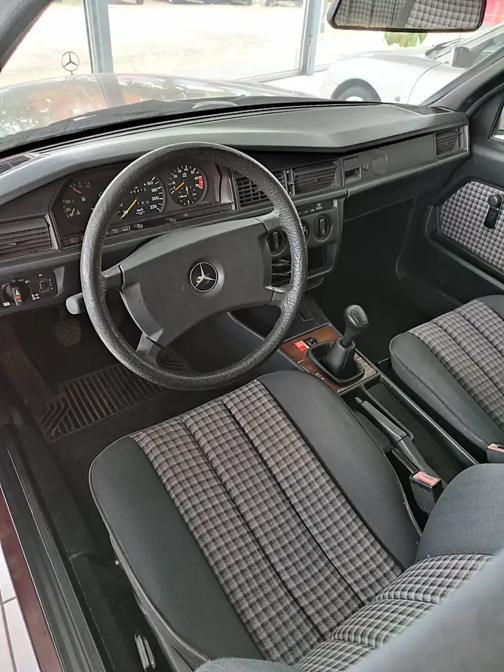 Mercedes-Benz 190 E 1.8 , Oldtimer Gutachten H- Kennzeichen, foto 7
