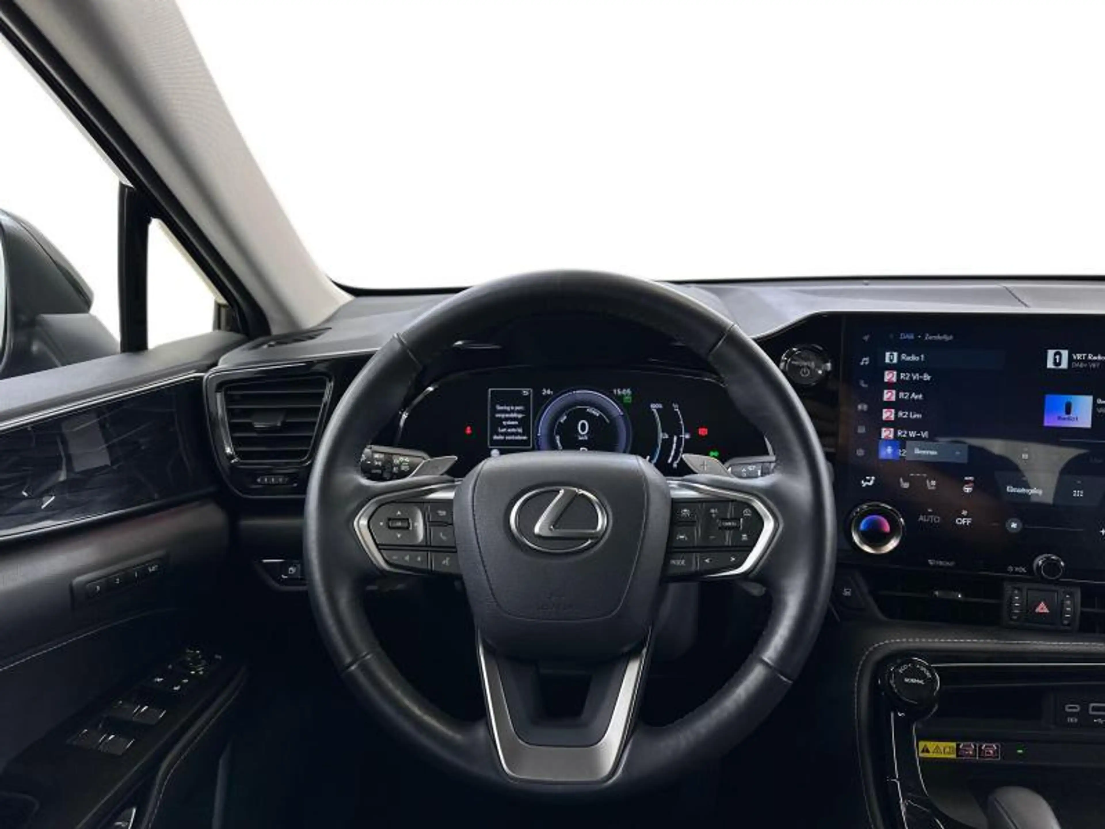 Lexus NX 450h+ Executive Line — photo 8