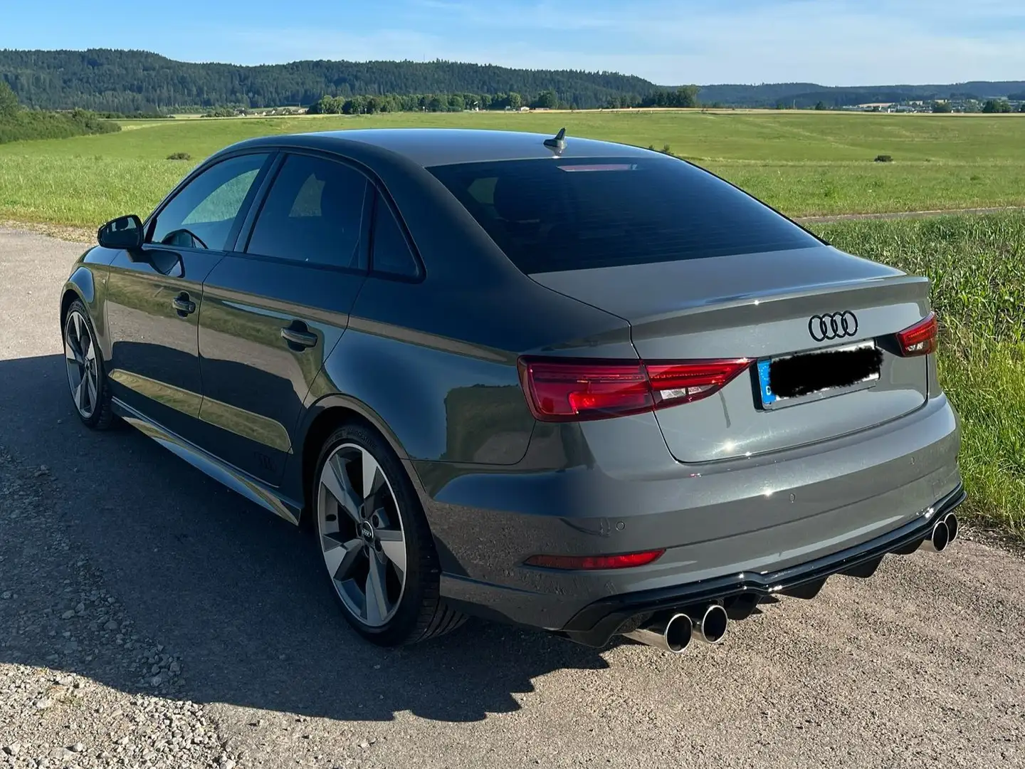 Audi A3 1.5 TFSI-S-Line/ Sportpaket/Abgasanlage Grau - 2