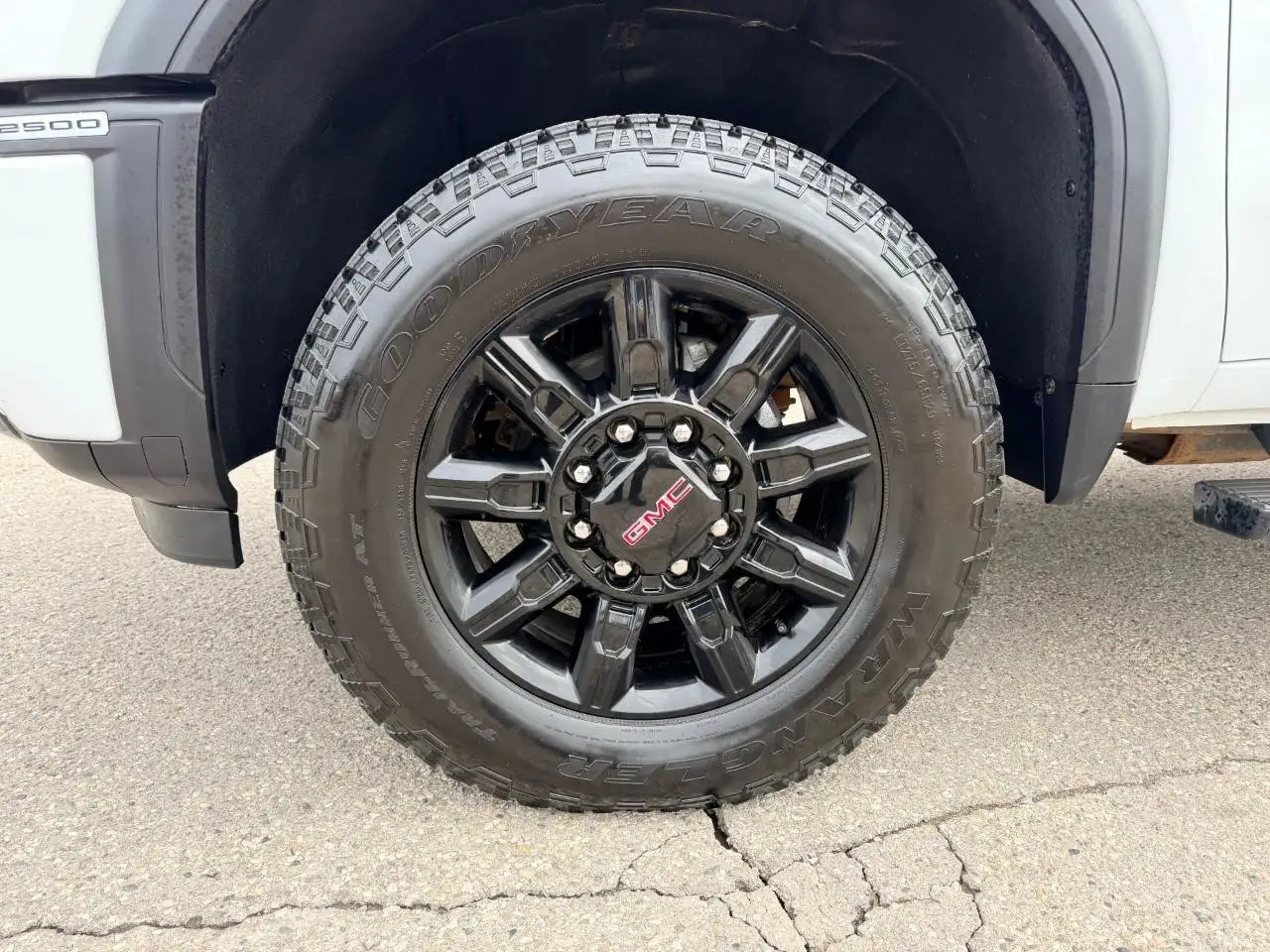 GMC Sierra 2500HD photo GMC Sierra 2500HD