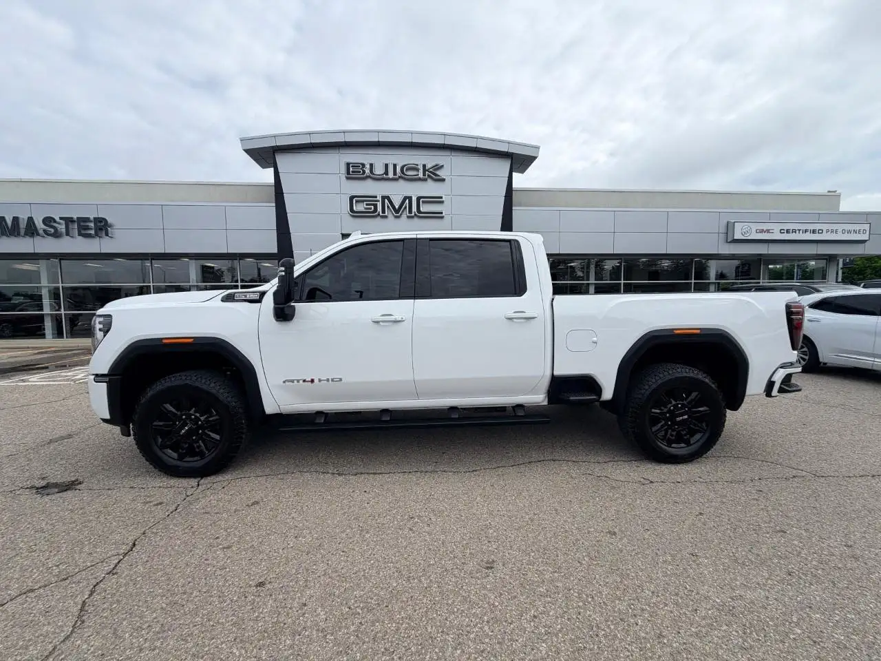 GMC Sierra 2500HD photo GMC Sierra 2500HD