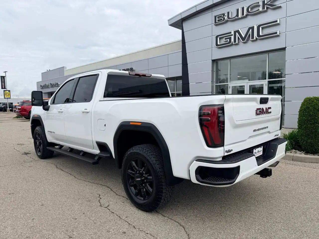 GMC Sierra 2500HD photo GMC Sierra 2500HD