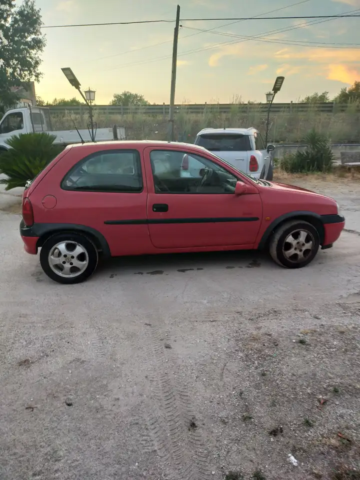 Opel Corsa 3p 1.0 12v Edition2000, foto 2