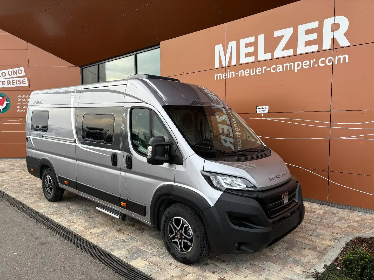 Pössl Roadcruiser Automat+ACC 180PS *7000.- € sparen!* Grau - 1