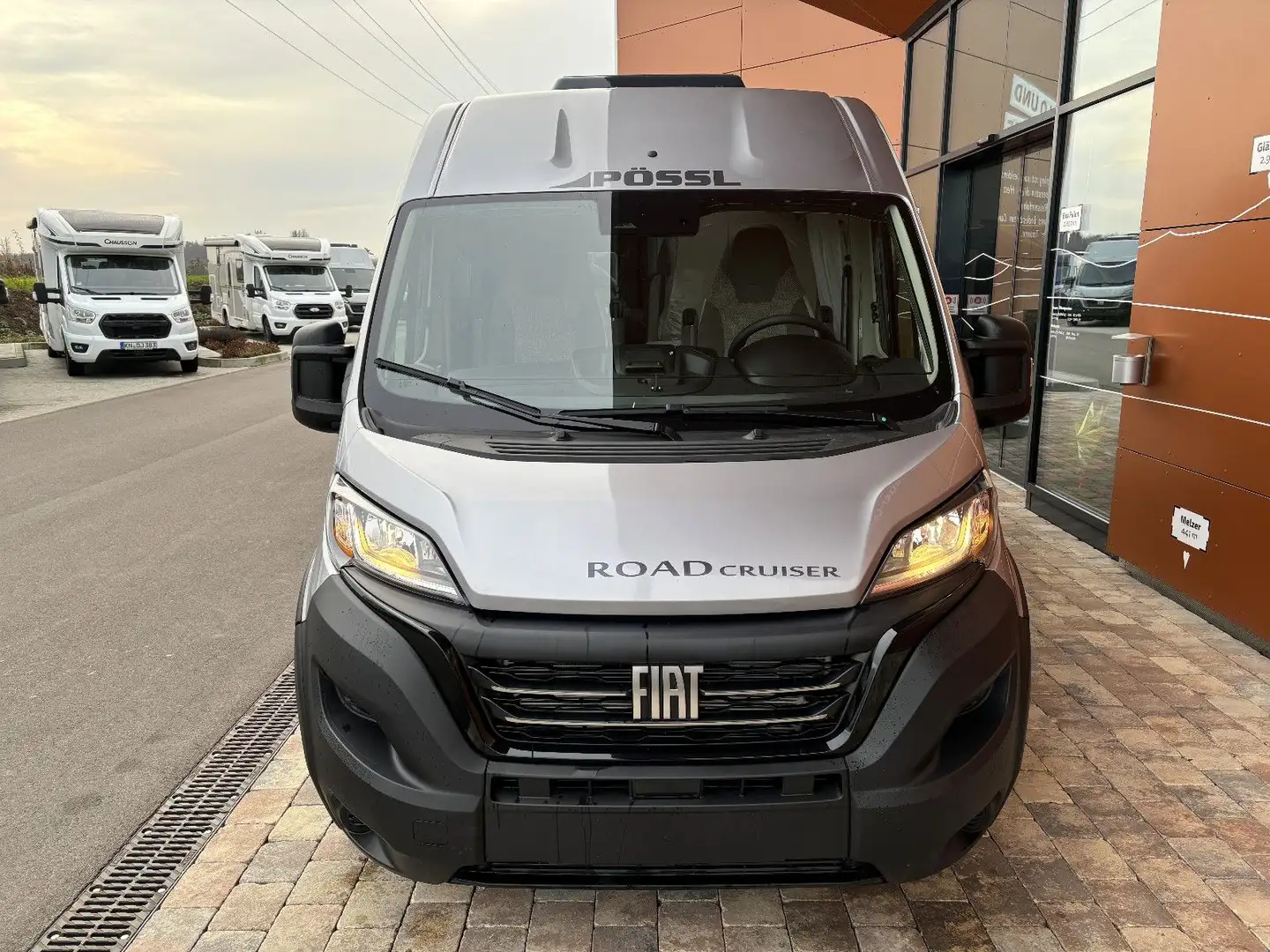 Pössl Roadcruiser Automat+ACC 180PS *7000.- € sparen!* Grau - 2
