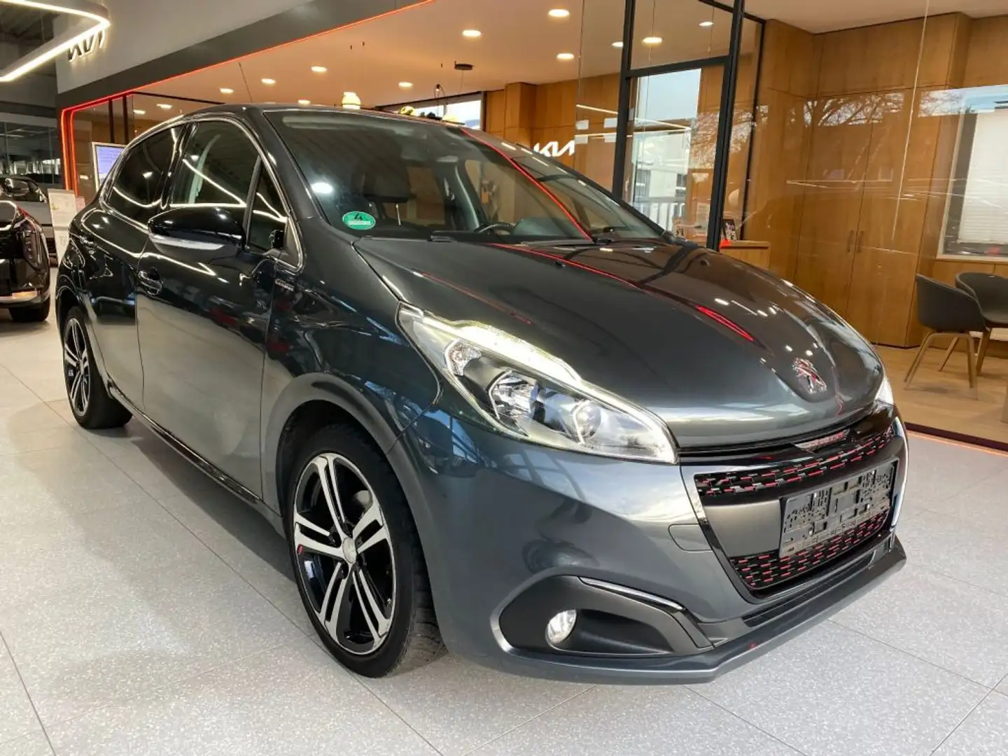 Peugeot 208 GT-line - PDC - SHZ - ANDROID - TEMPOMAT Grau - 1