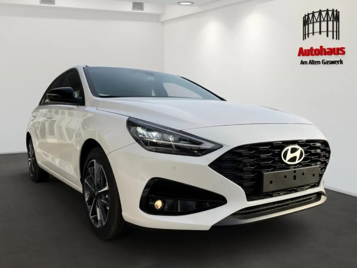 Hyundai i30 ADVANTAGE MJ25 NAVI+KAMERA+TEMPOMAT+LED+SITZHZG Weiß - 2
